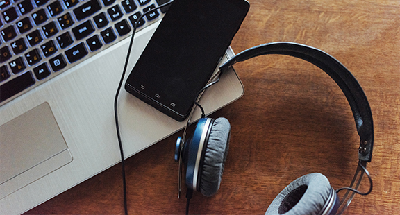 Headphones Banner Headphones Banner